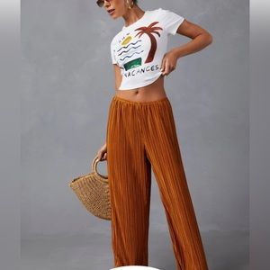 NWT Vici Collection Plisse pant.